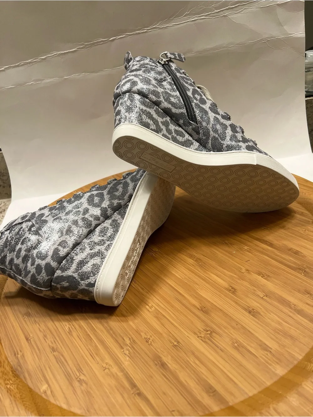 Linea Paolo Fenton Wedge Gray Leopard High-Top Sneakers Size 6 M NWOT